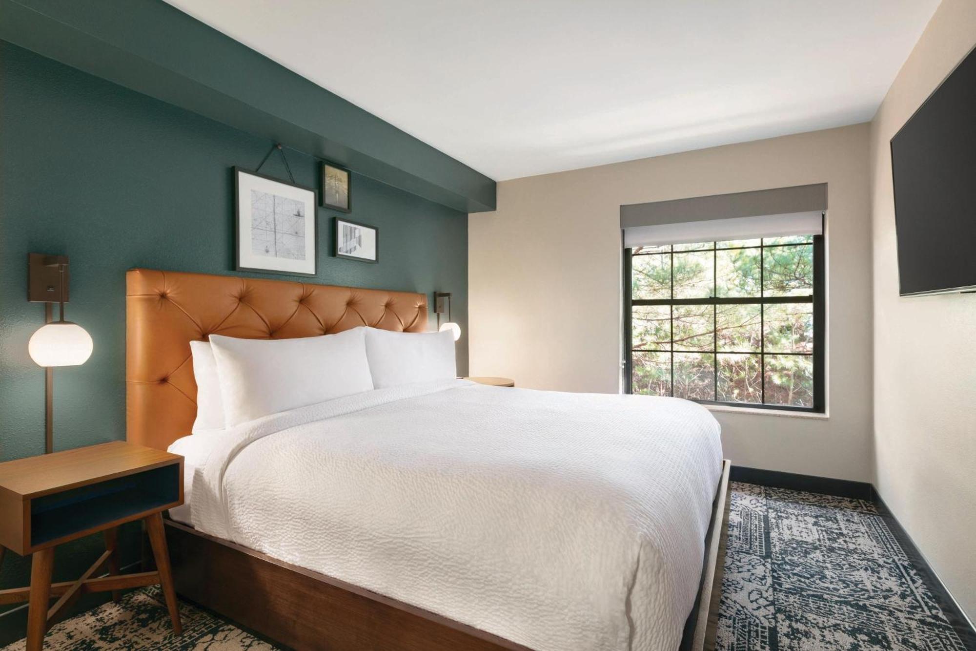 Four Points By Sheraton Raleigh Arena Bagian luar foto