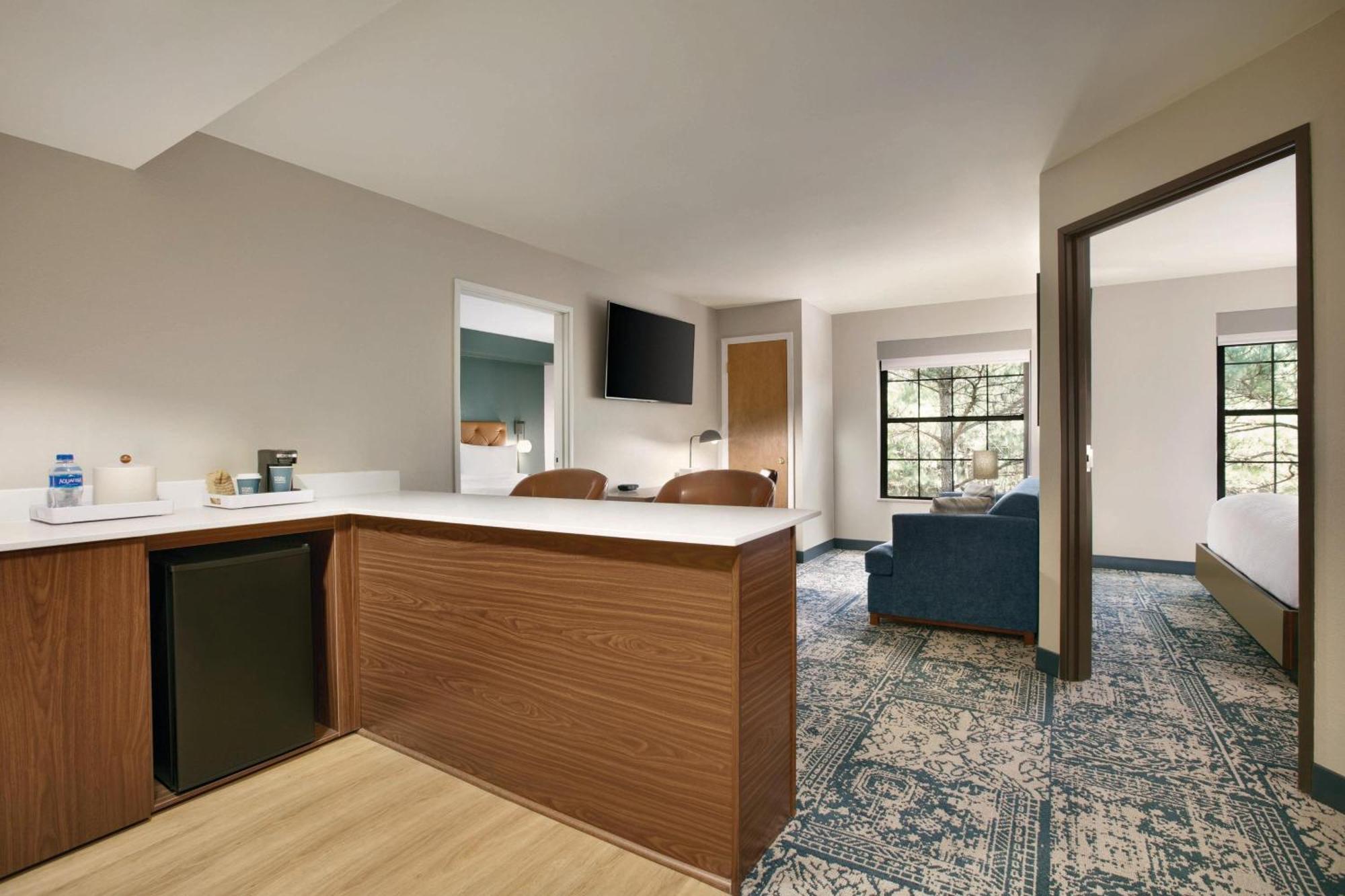 Four Points By Sheraton Raleigh Arena Bagian luar foto