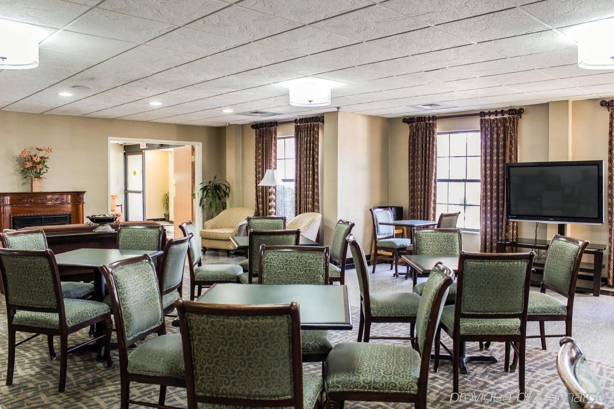 Four Points By Sheraton Raleigh Arena Bagian luar foto
