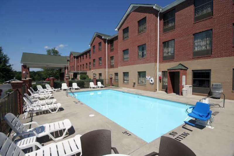 Four Points By Sheraton Raleigh Arena Bagian luar foto