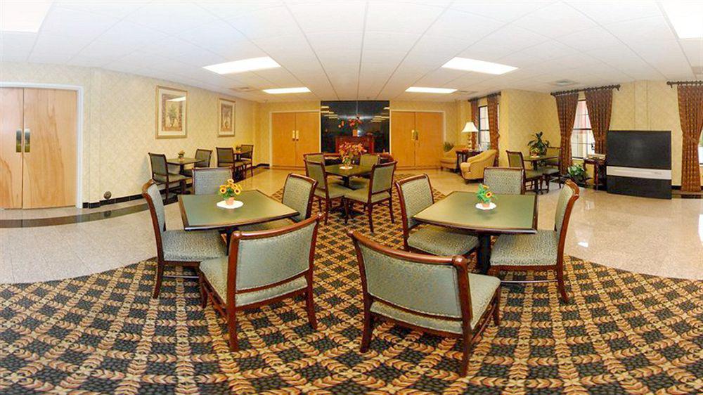 Four Points By Sheraton Raleigh Arena Bagian luar foto