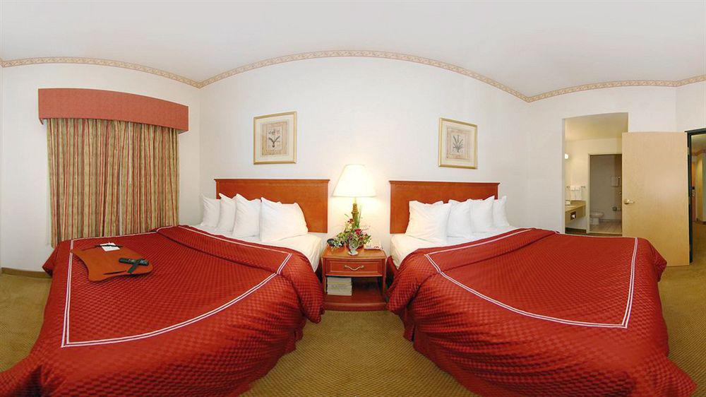 Four Points By Sheraton Raleigh Arena Bagian luar foto